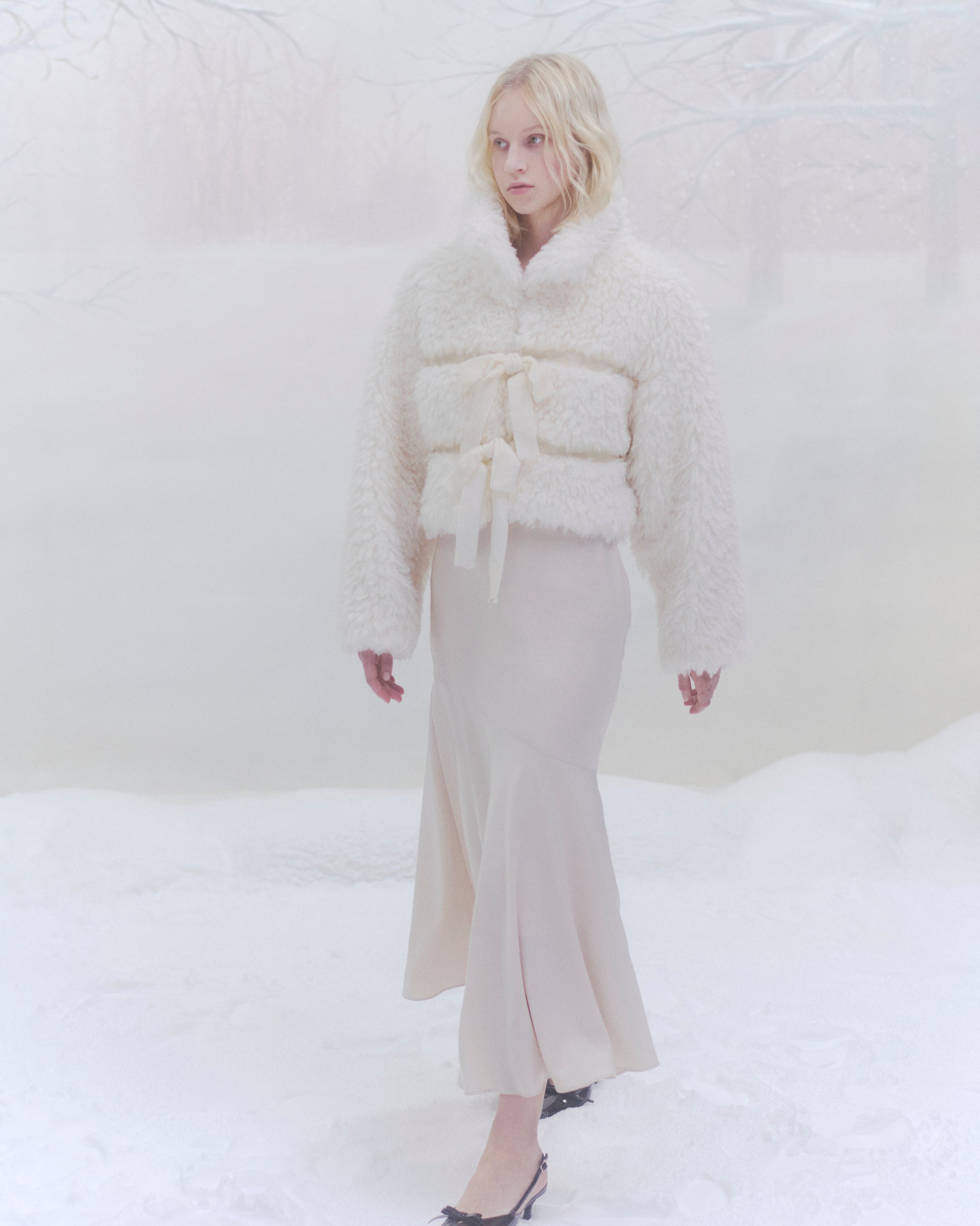 SNIDEL（スナイデル）＞2025年ホリデーコレクション「SILENT GLOW