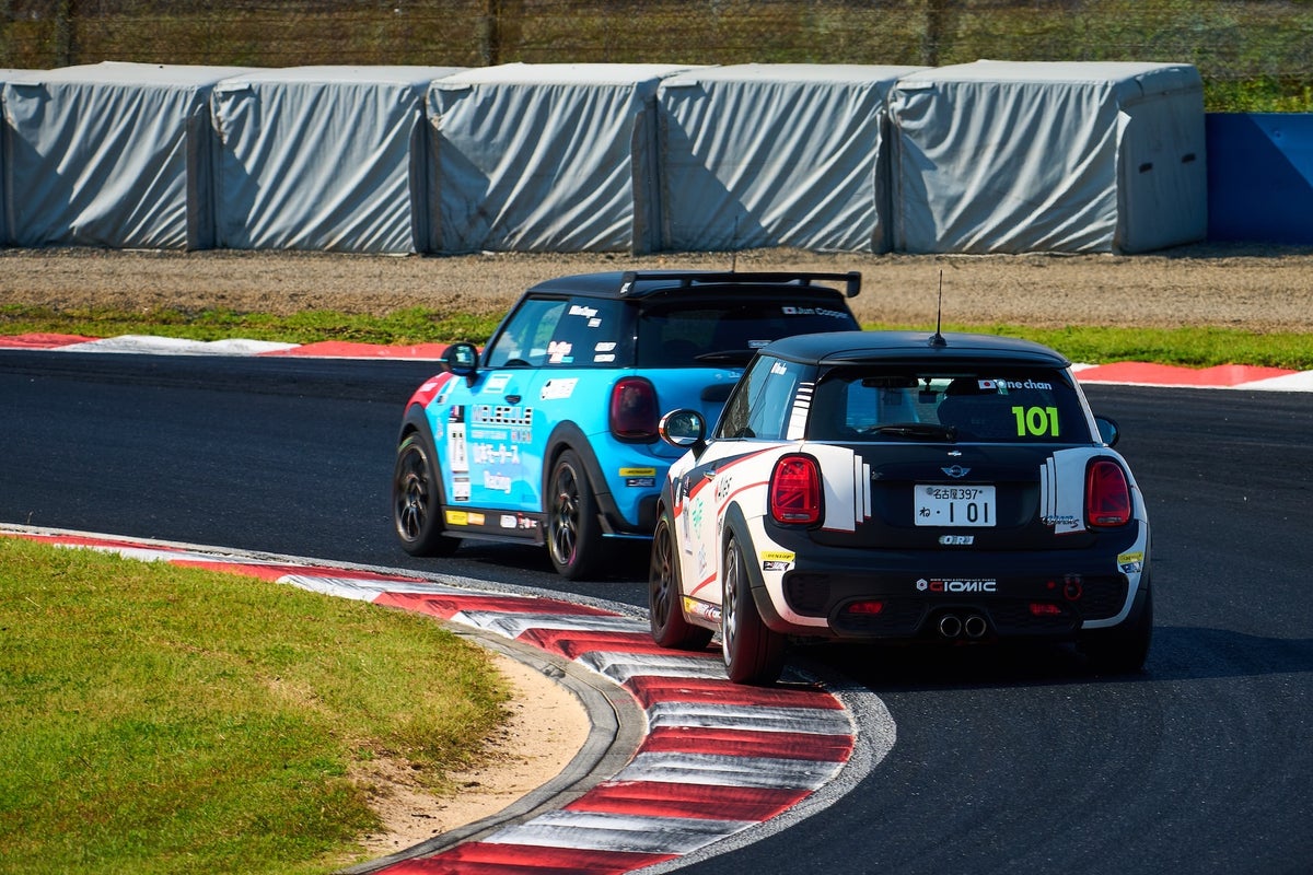 BMW & MINI Racing 2026 RD.5岡山、#101 One Chan選手がRace 9・Race 10ともにMINI CPSクラス3位で完走 シリーズ3位で最終戦へ