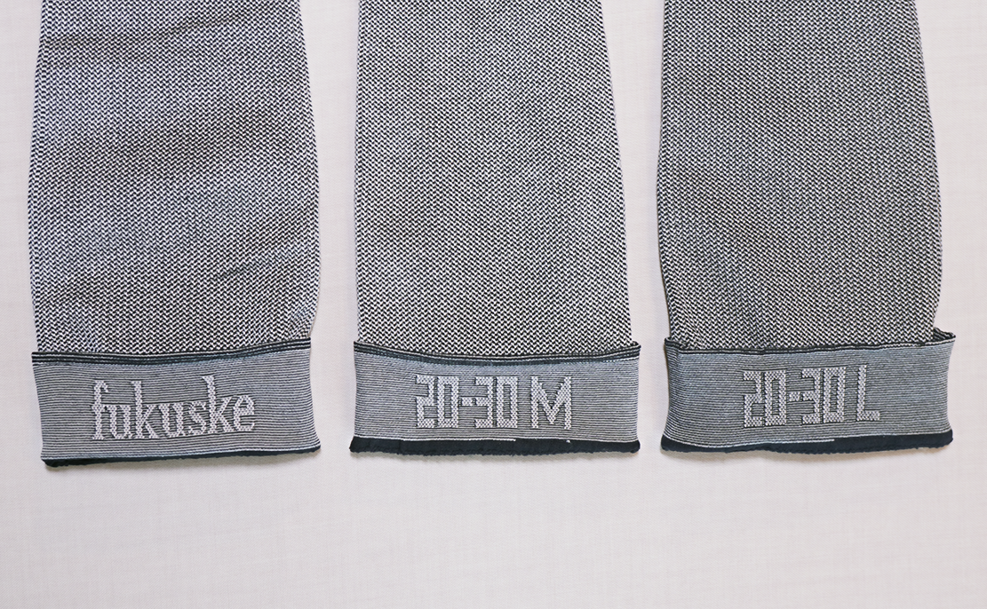 履き口（ゴム口）の内側