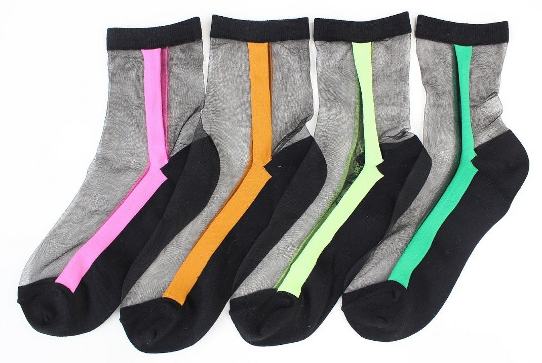 福助直営店に、トレンド性やオリジナル性に特化した新たな商品ラインナップが追加