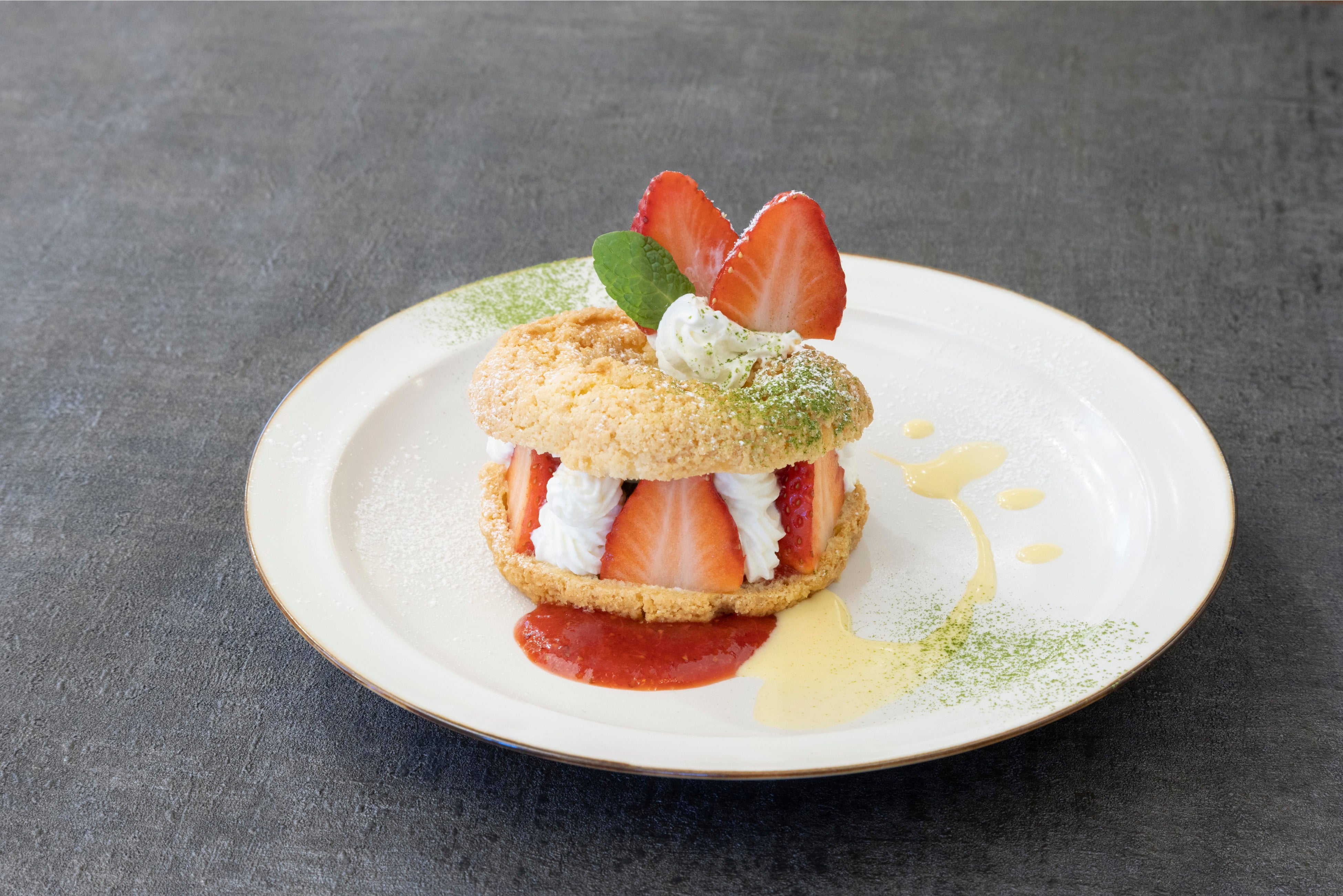 佐賀のブランドいちご「いちごさん」を味わえる表参道の人気