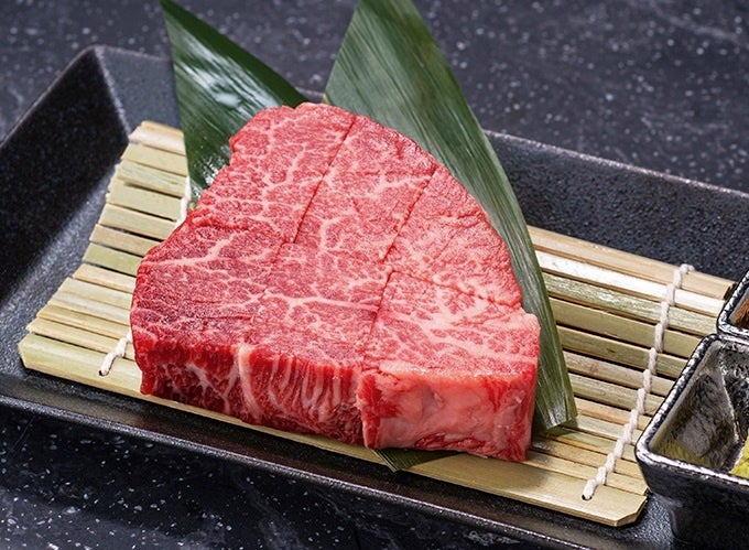 専用　特大 天然 牛革 毛皮 カウラグ 茶白 斑点 専用 特大 天然 牛革 毛皮 カウラグ 茶白 斑点