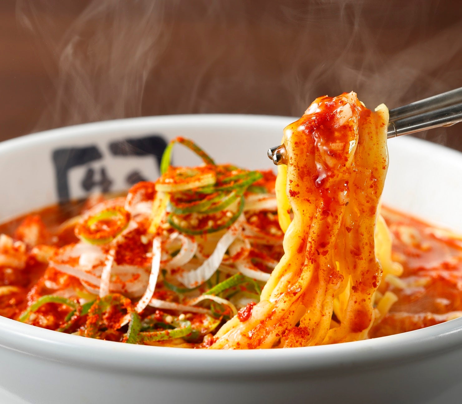 本気(マジ)辛ラーメン 690円(税込759円) 本気(マジ)辛ラーメン 690円(税込759円)