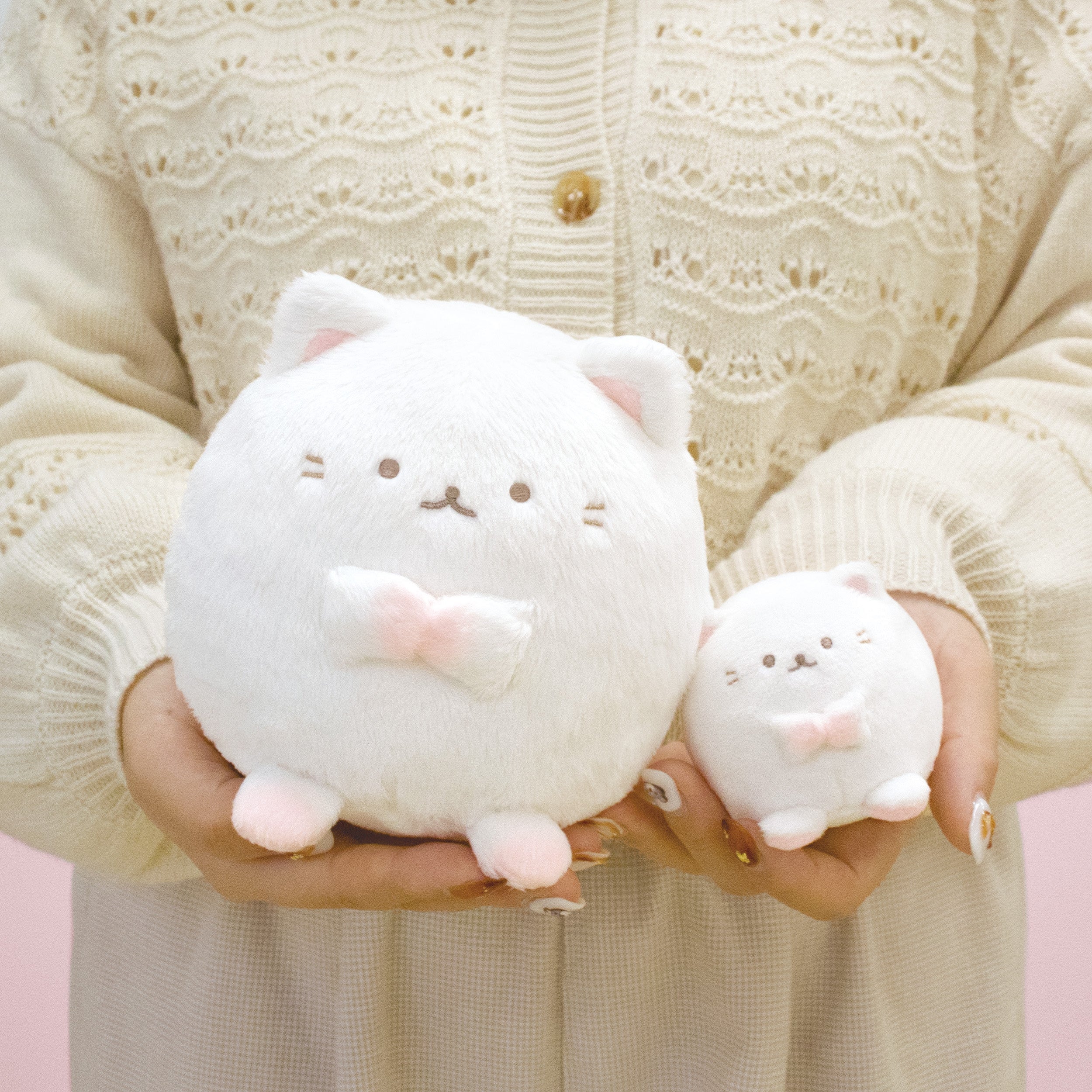 ふんわりねころん～やさしいかおりのまぁるいこねこ～サンエックスから