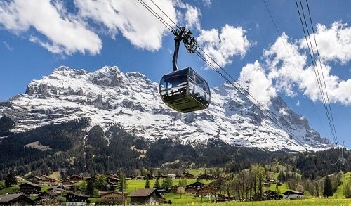 ユングフラウ地方を空中散歩するロープウェー  ⒸJungfrau.ch