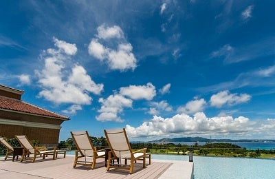 ザ・リッツ・カールトン沖縄／プールサイド