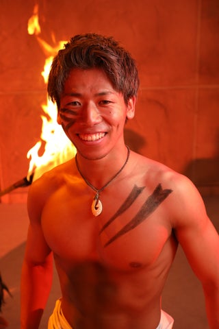 ファイヤーナイフダンス世界選手権大会、5年ぶりに開催!日本チーム「シバオラ」も参加 ファイヤーナイフダンス世界選手権大会、5年ぶりに開催!日本チーム「シバオラ」も参加