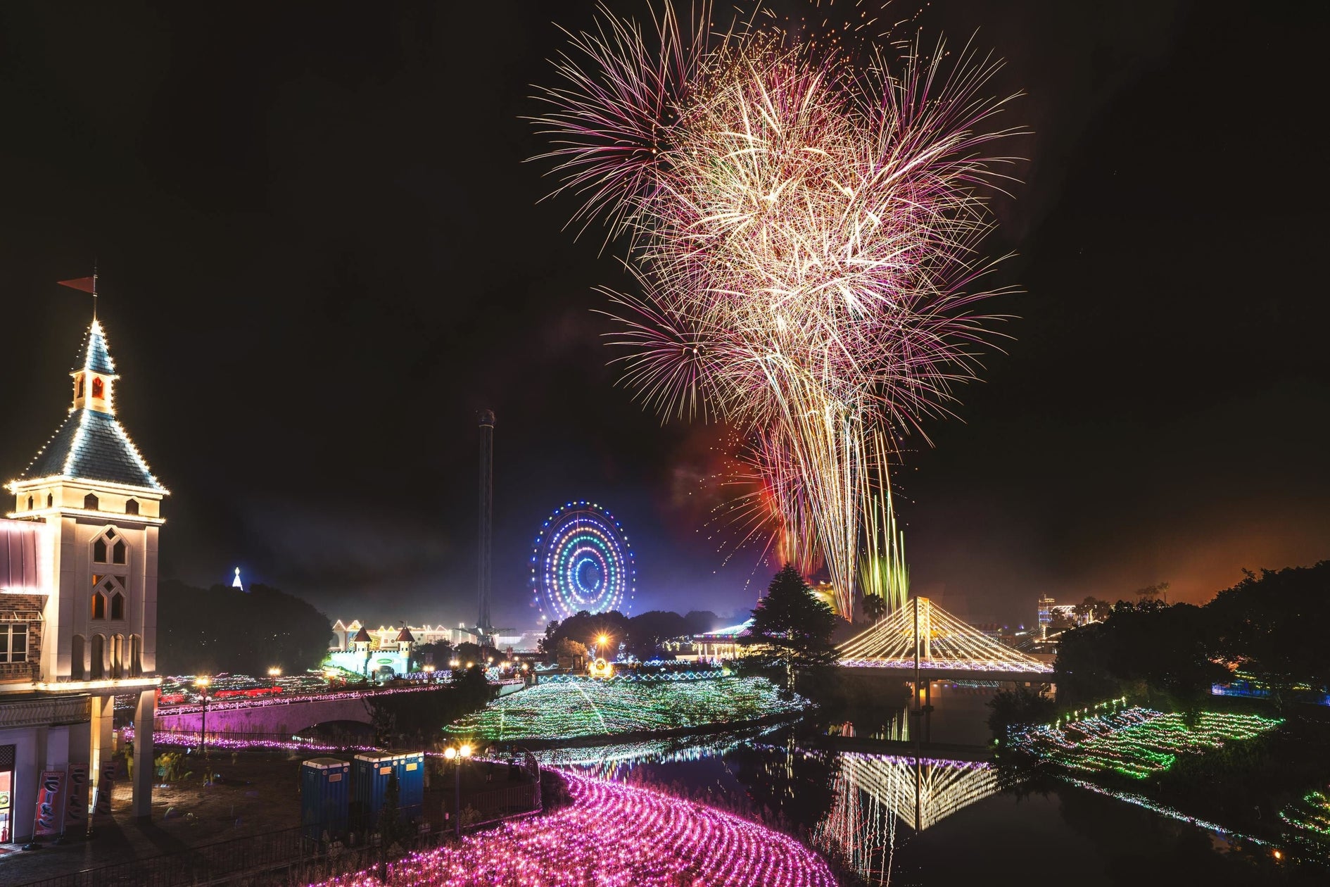 レオマリゾートで楽しむ夏!「レオマウォーターランド&屋内温水プール」「レオマドローンショー2025・まるがめ婆娑羅花火ファンタジアinレオマ」 | GENSEN HOLDINGS株式会社 のプレスリリース