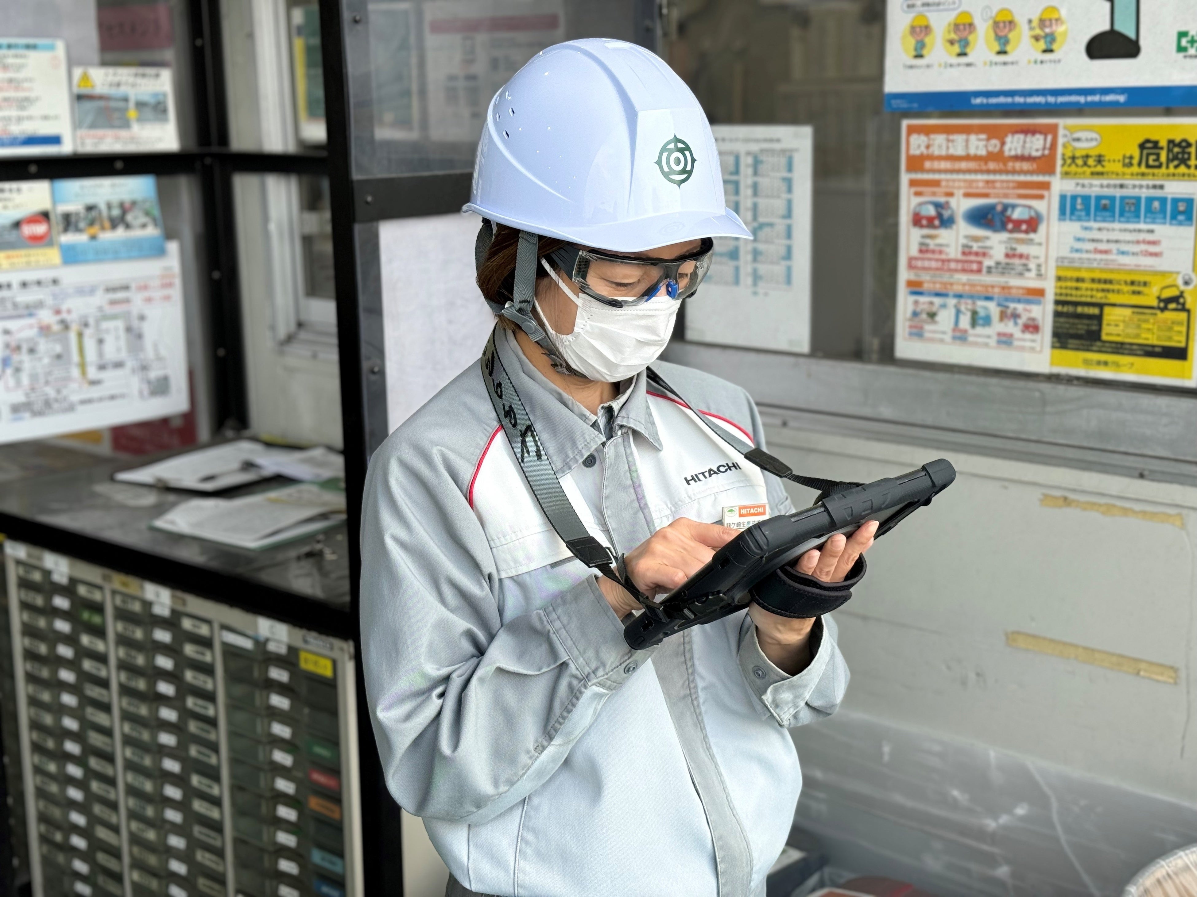 日立建機、物流「2024年問題」対策としてHacobuのトラック予約