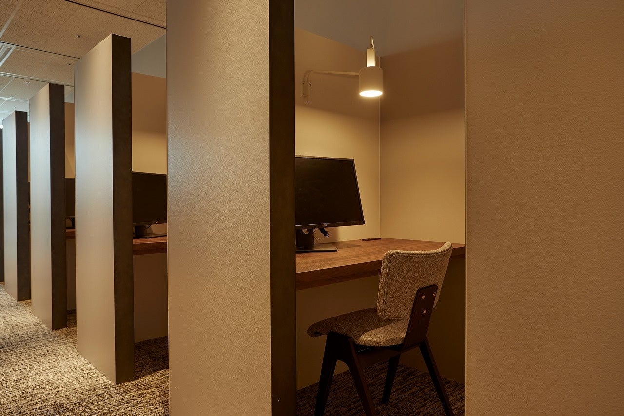 集中したいときに使える半個室ブース