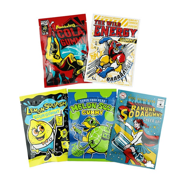 ボトルグミ(価格:各129円 /コーラ、エナジードリンク、 レモンスカッシュ、メロンソーダ、 ラムネソーダ)