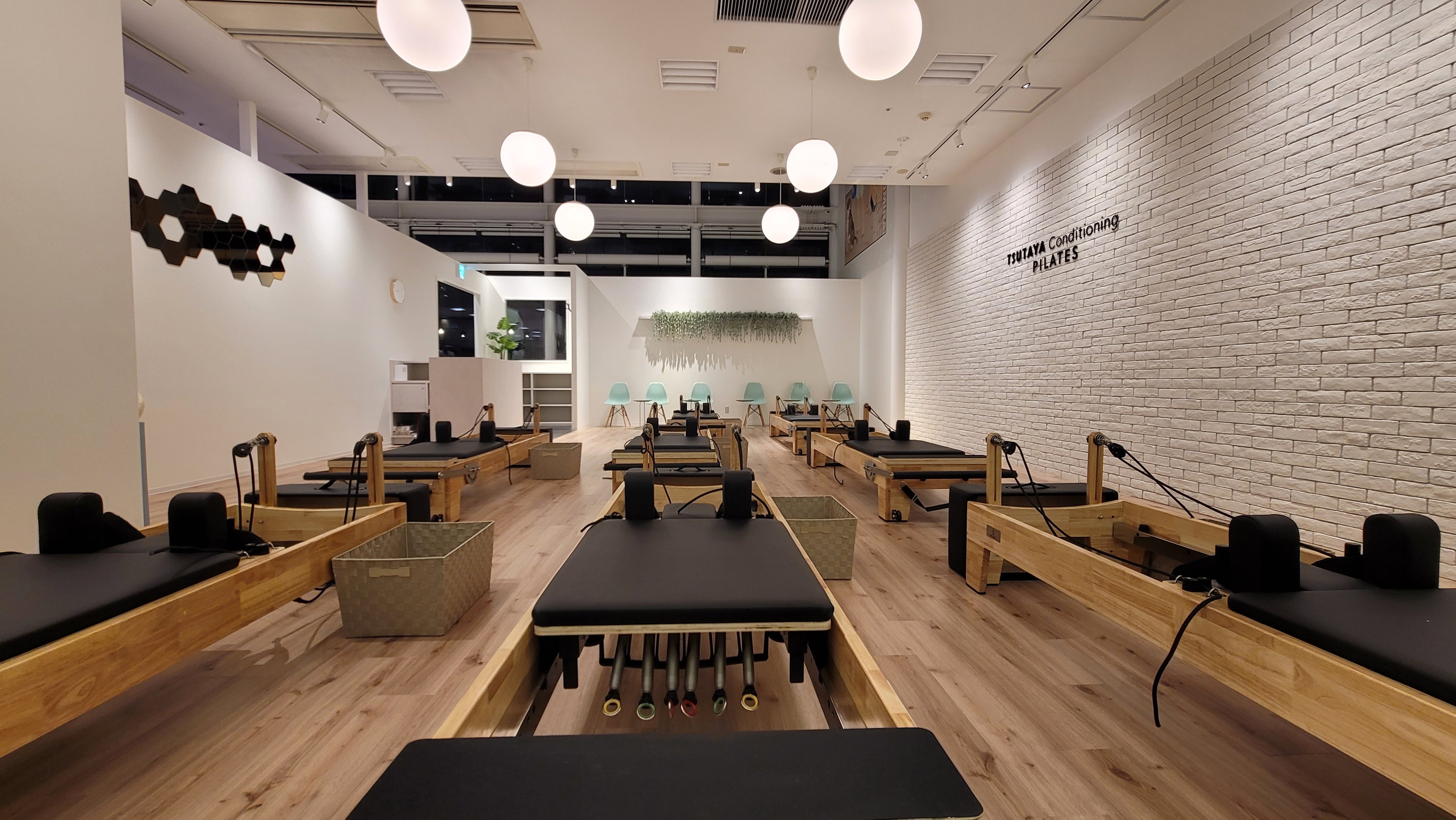 「TSUTAYA Conditioning PILATES 横浜みなとみらい店」