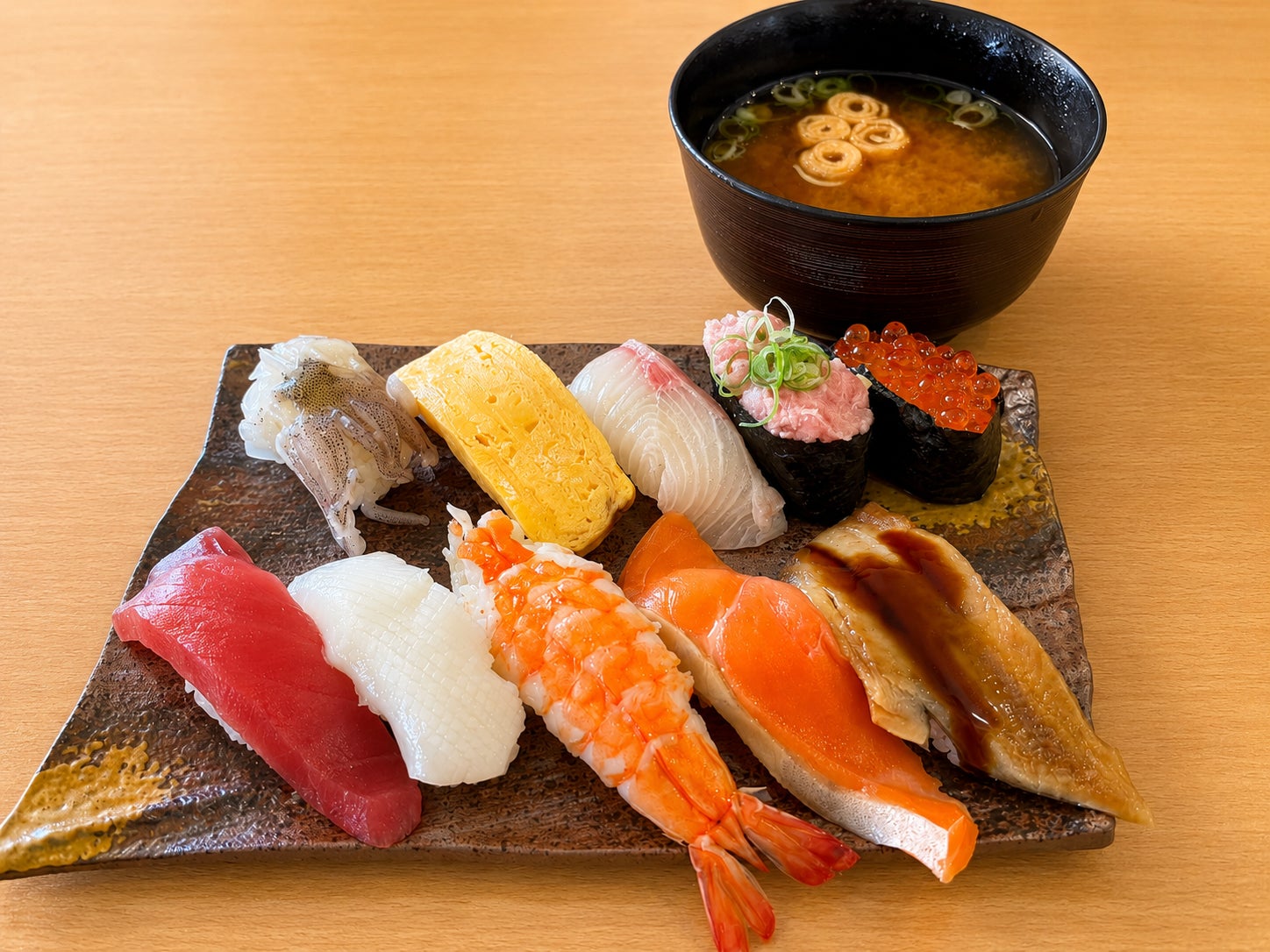 握りたて寿司ランチ1,100円を6県17店舗に拡大 ― 物価高の昼に"ご ...