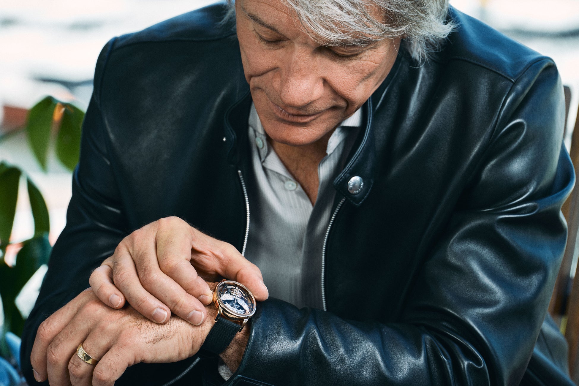 BON JOVI 40周年モデル、ジョン・ボン・ジョヴィ監修の特別時計が登場! BON JOVI 40周年モデル、ジョン・ボン・ジョヴィ監修の特別時計が登場!