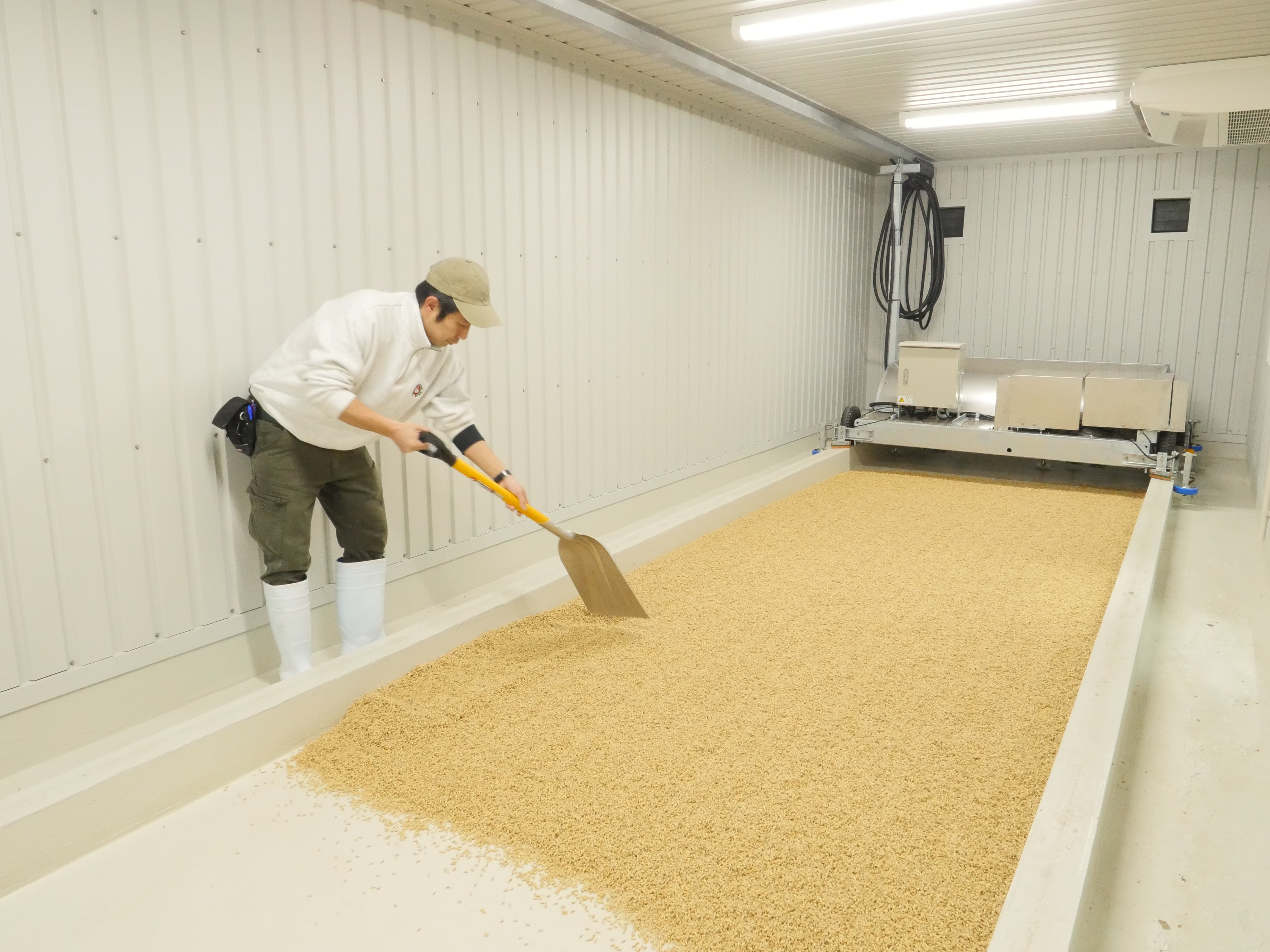 ビールもサステナブル「秋川牧園大麦の旨みビール」5/25（土）新発売