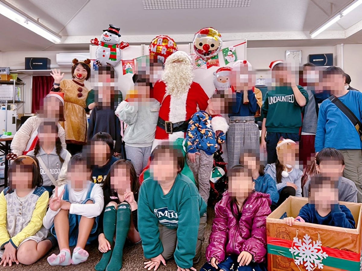 こども食堂クリスマス会の様子(ちいきのわ食堂)