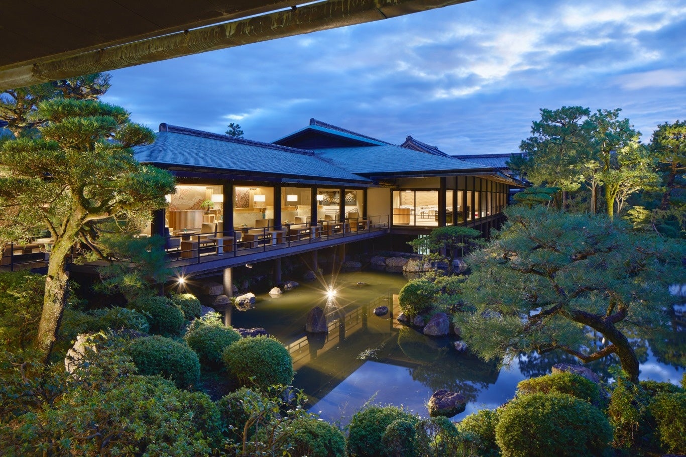 ディナー会場の平安神宮会館