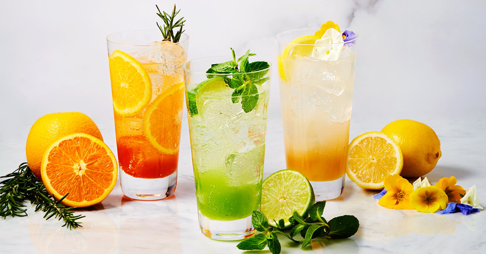 左から「ソーレ」、「ヴェルディ」、「フローラ」各660円