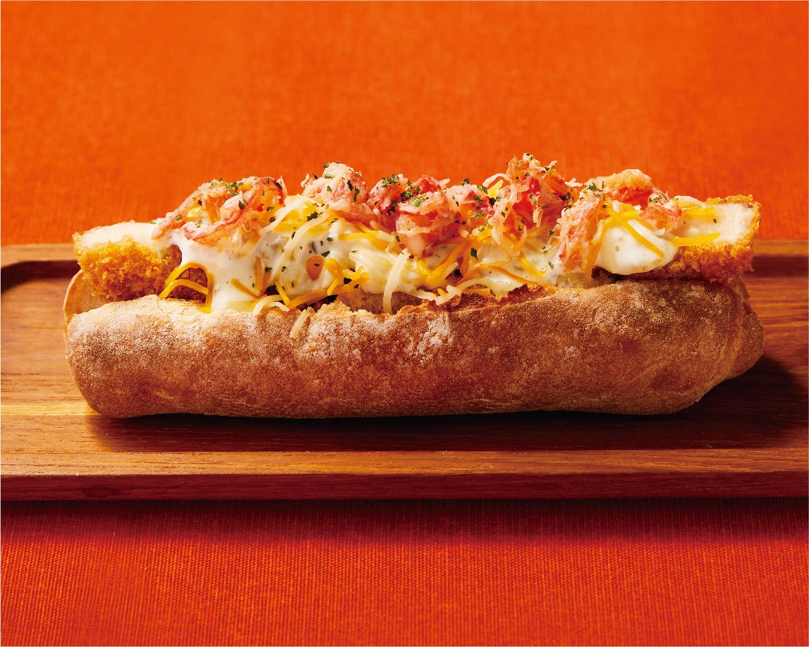 「カニコロドッグ～紅ズワイチーズタルタル～」（単品）715円