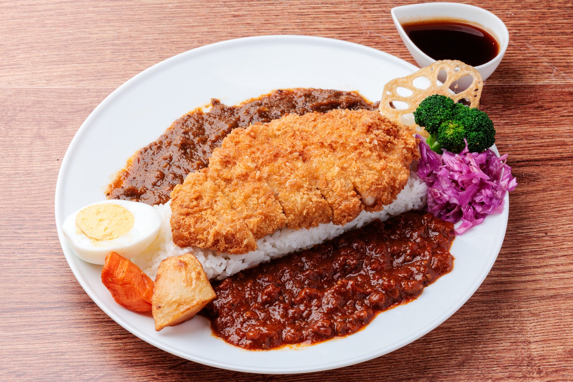 神田カレーグランプリW受賞メニュー、トッピング11種解禁でカスタム性強化 神保町オオドリー