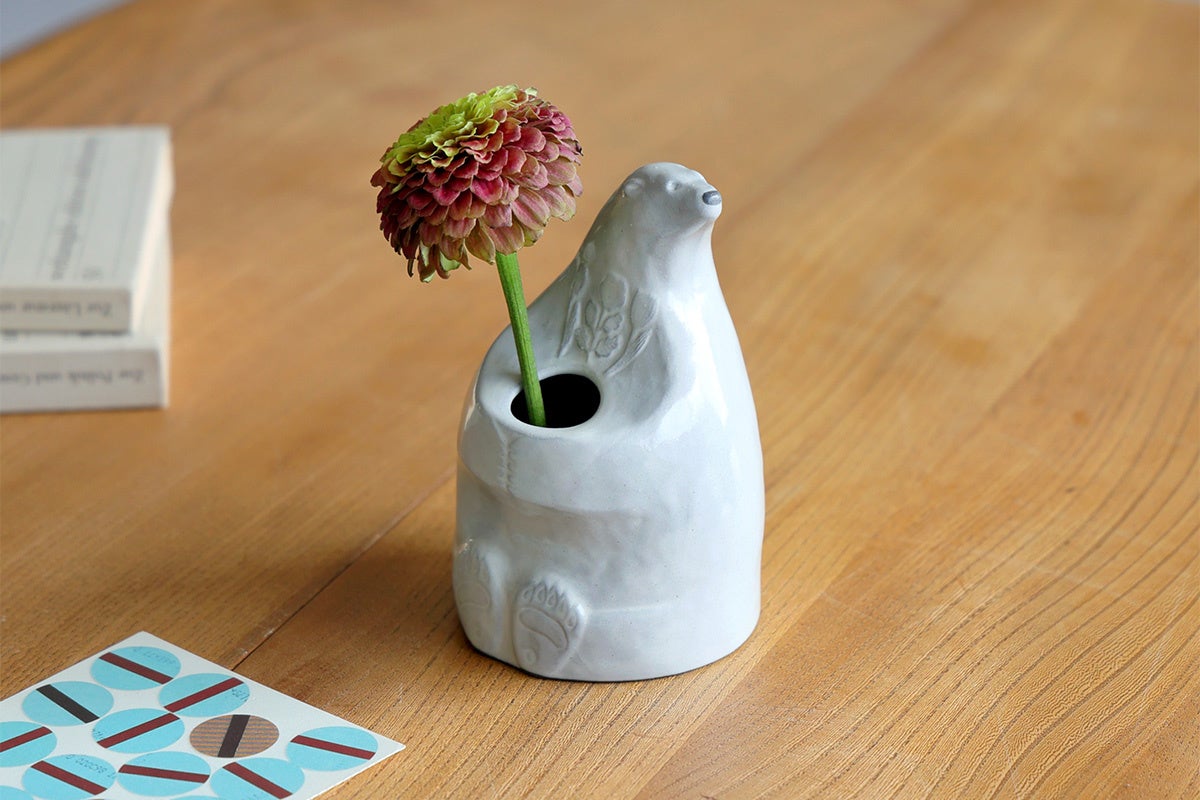 シロクマ一輪挿し 3,850円（キッピス）