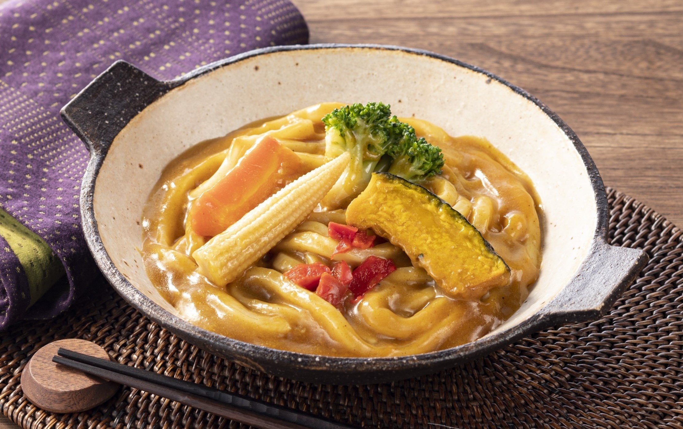 オーベルジーヌ監修カレーうどん