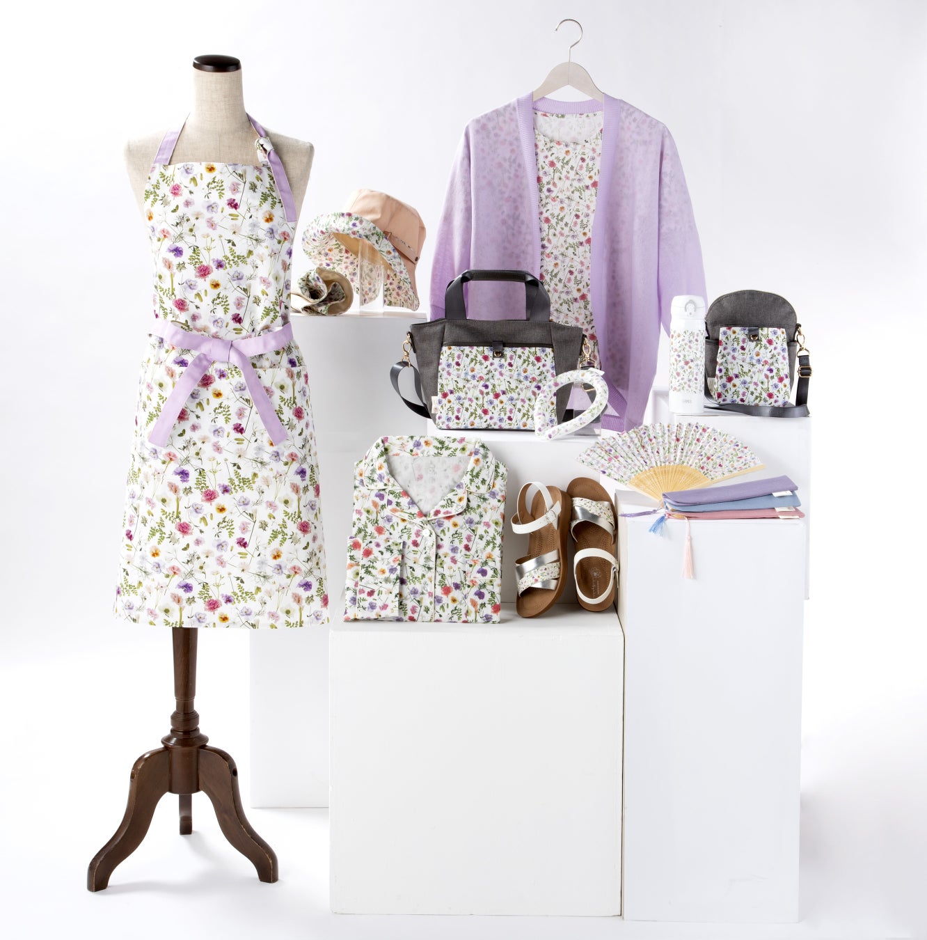 「母の日ギフト」フラワーコラボ商品が豊富!イトーヨーカドーで4/17から販売開始 「母の日ギフト」フラワーコラボ商品が豊富!イトーヨーカドーで4/17から販売開始