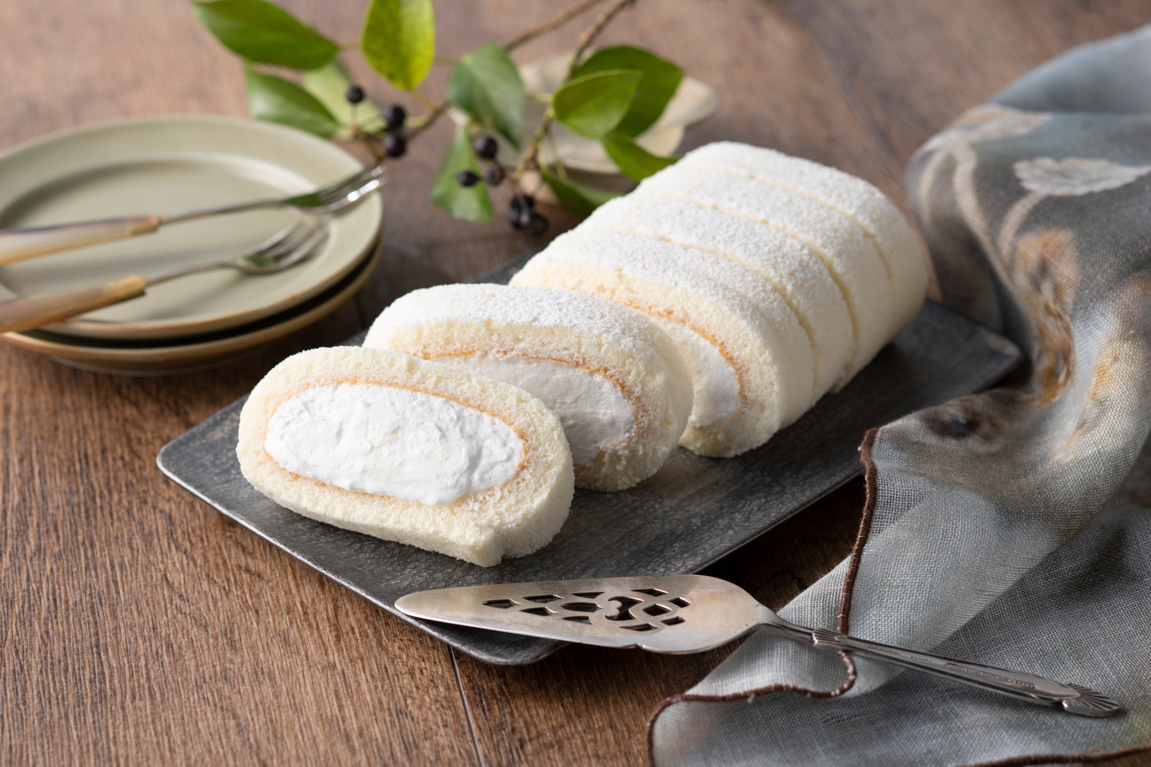 ANYTIME　Dolce　はみでるクリームの北海道ミルクロール（6コ）