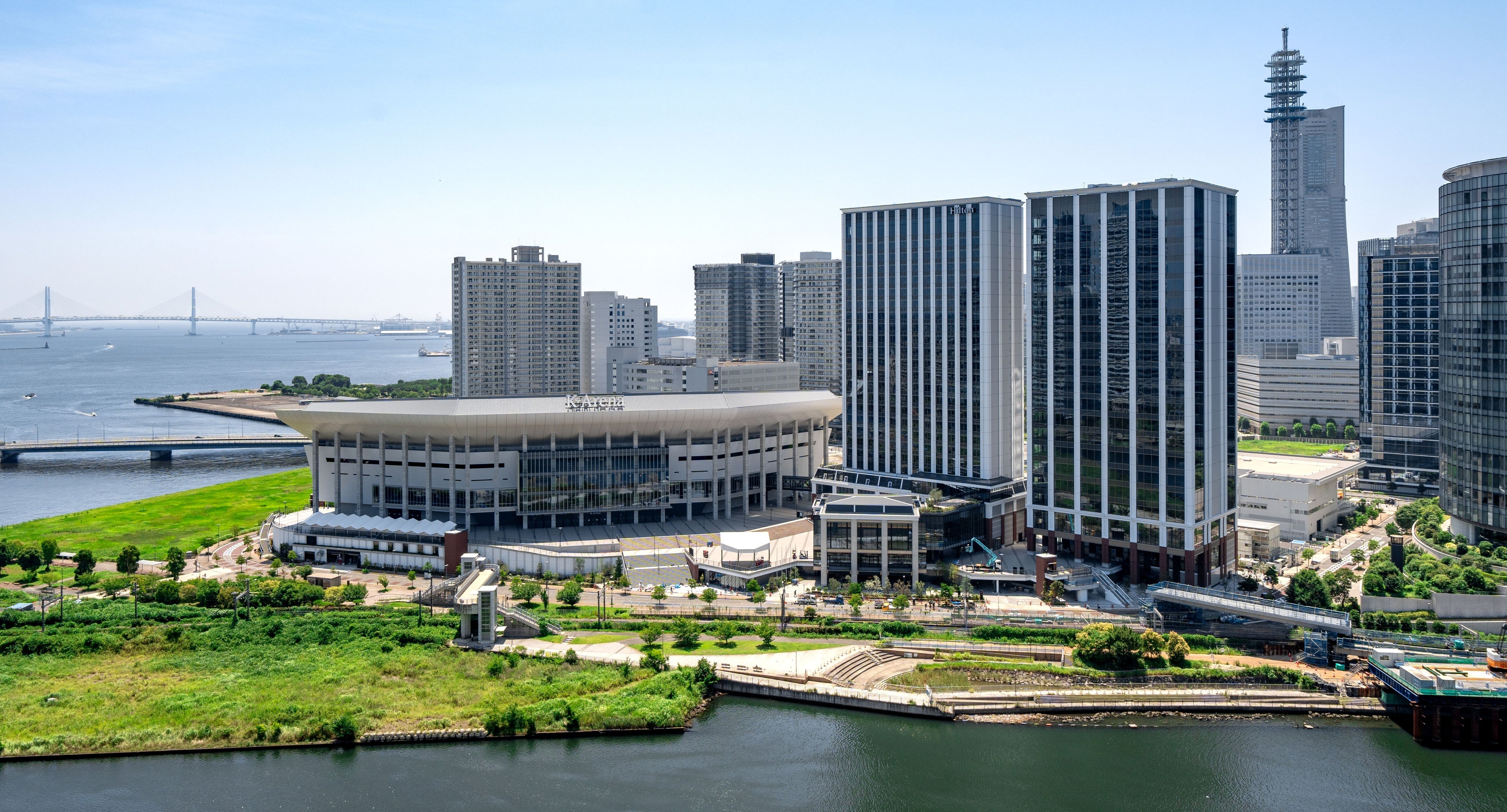 「Ｋアリーナ横浜」外観イメージ（中央左側の建物）