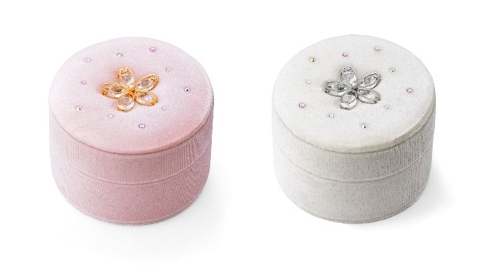 厳しい季節を乗り越えて美しく咲く希望の桜 4℃の「Sakura Collection 【高価値】 Collection 2022 Sakura 4℃ ピアス(両耳用)