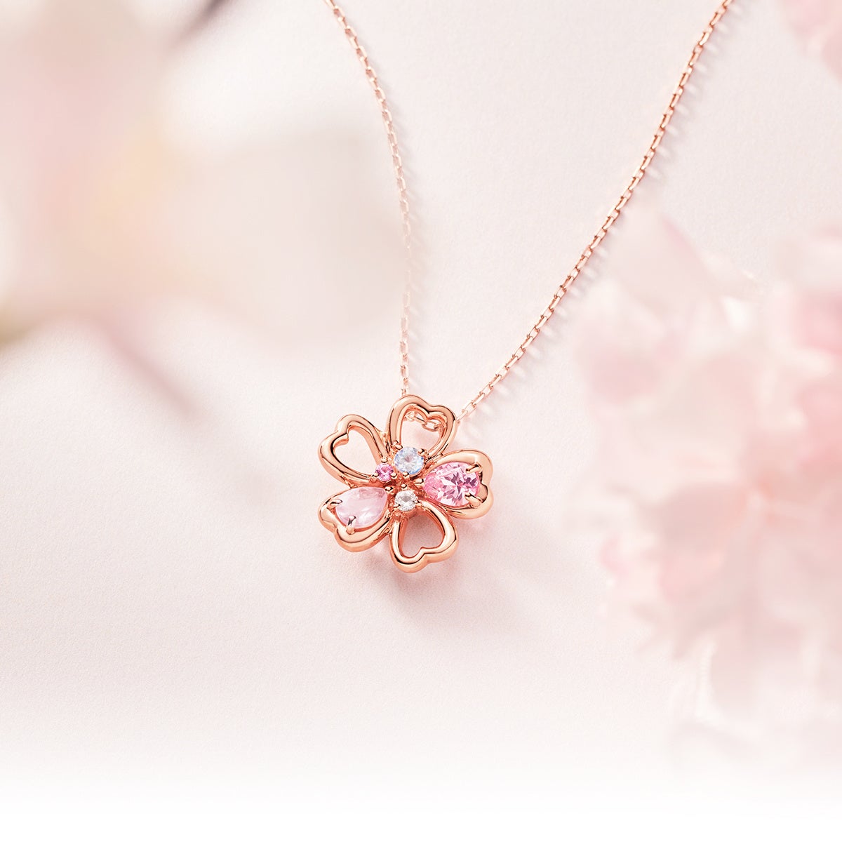 花&ピンクの輝き♡可憐【CHANEL】チャームネックレス Canal 4℃ ネックレス 桜 サクラ ローズクォーツ 花びら 国内発