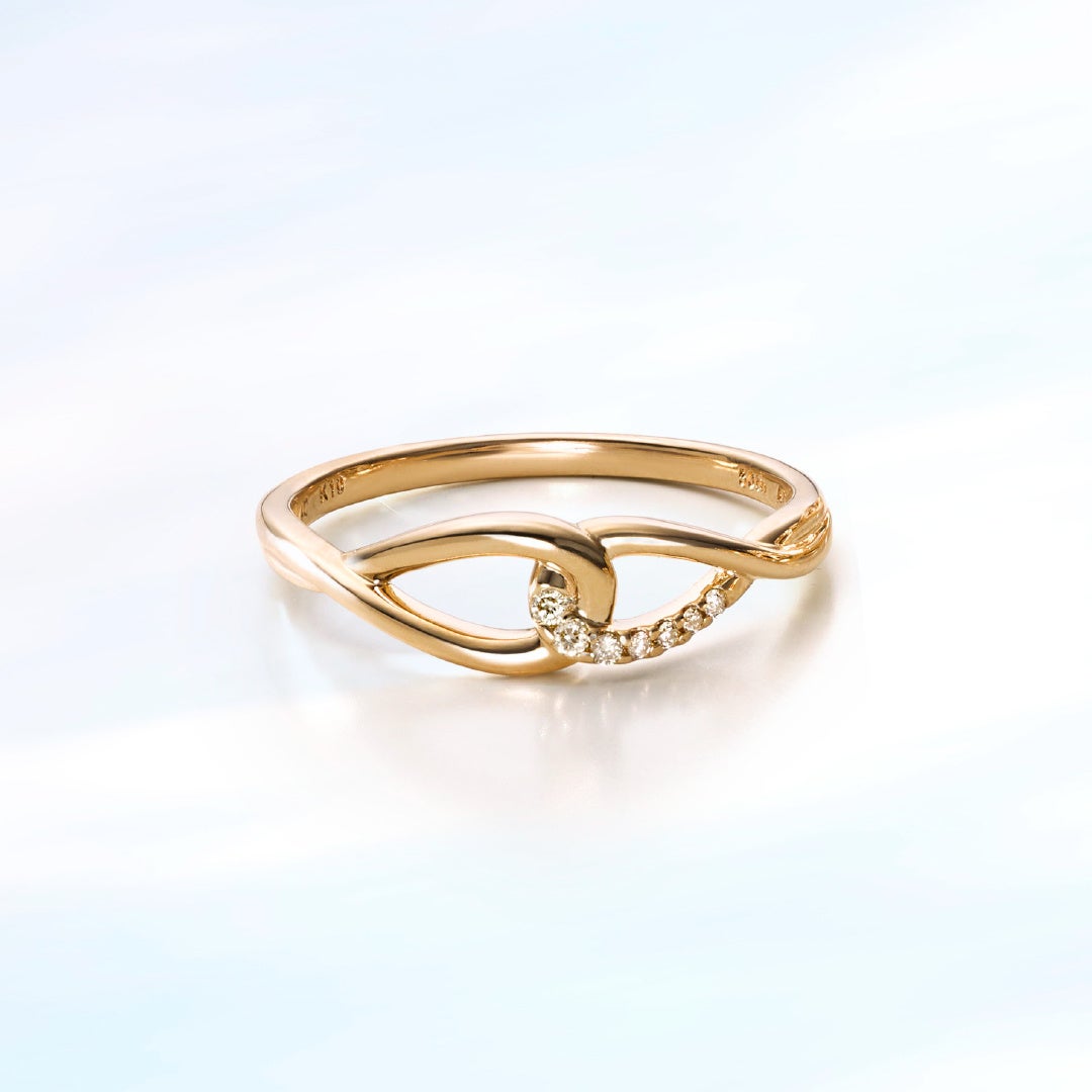 50年の想いをつなぐジュエリーの色褪せない煌めき 「4℃ 50th