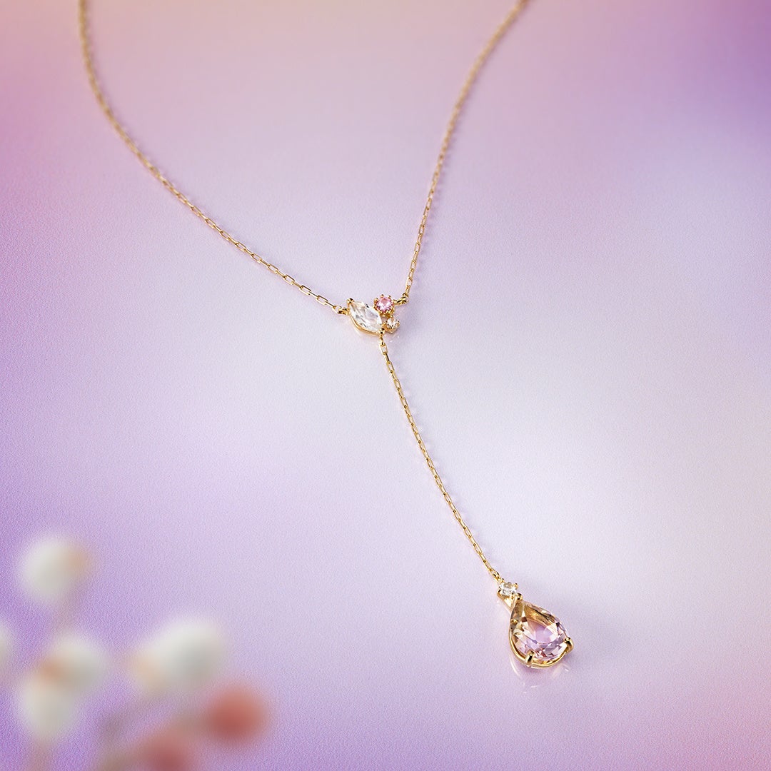 パープルとイエローの2つの顔を持つ幻想的なアメトリンが煌めく 4℃の