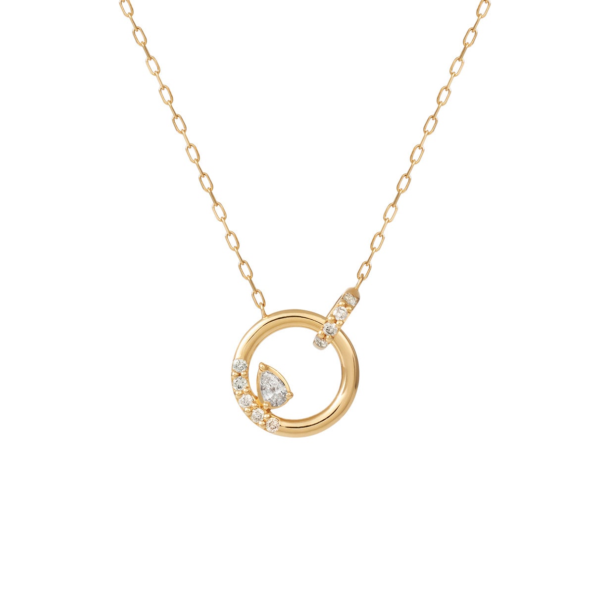 ダイヤモンドのリュクスな輝きを4℃オリジナルのゴールドに宿した「4