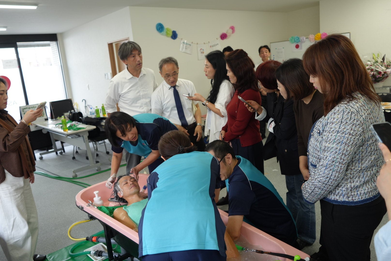 韓国の介護・福祉事業関係者を対象に実施した訪問入浴の専門研修