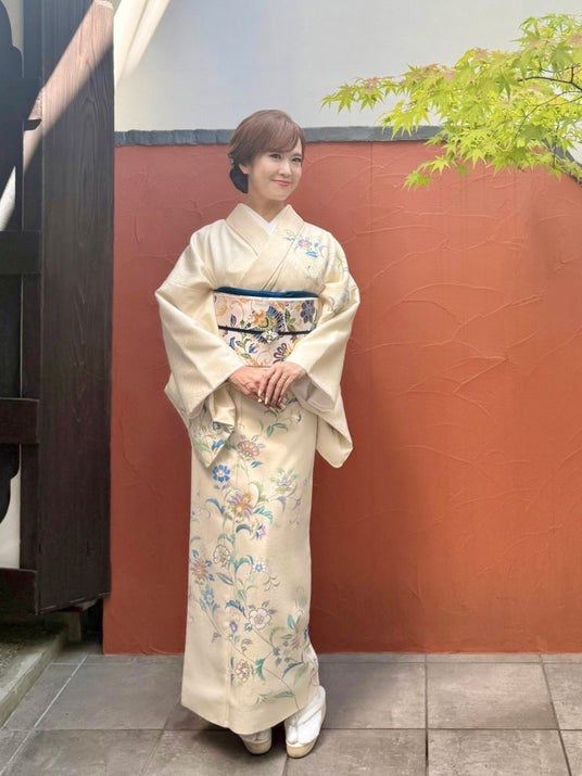 着付けができない社長(娘)が毎日着物生活に!?74歳(母)のひらめきから始まった、母娘の挑戦! 着付けができない社長(娘)が毎日着物生活に!?74歳(母)のひらめきから始まった、母娘の挑戦!