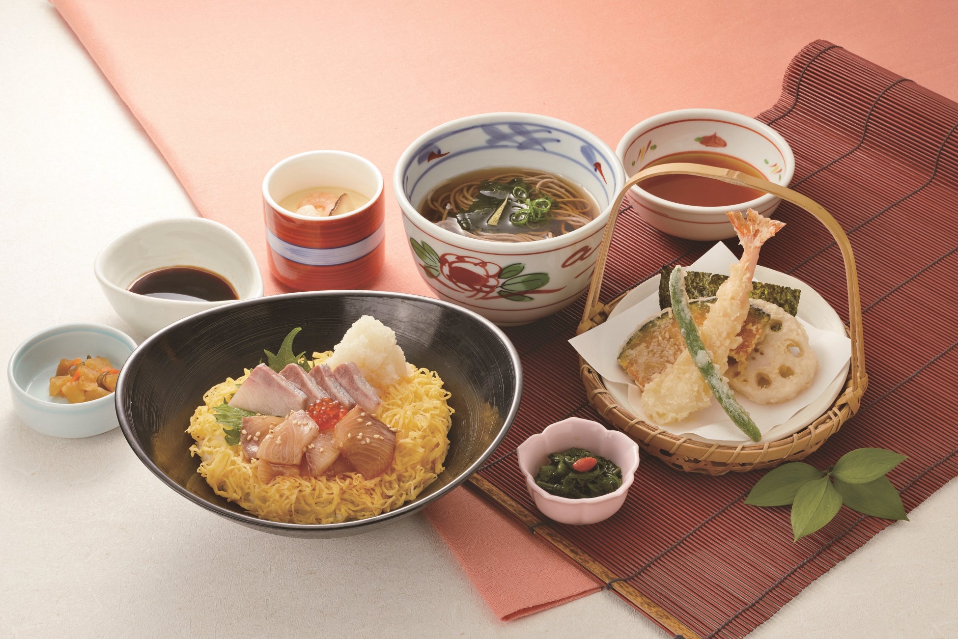ぶりひら二色丼御膳 1,499円(税込1,648円)