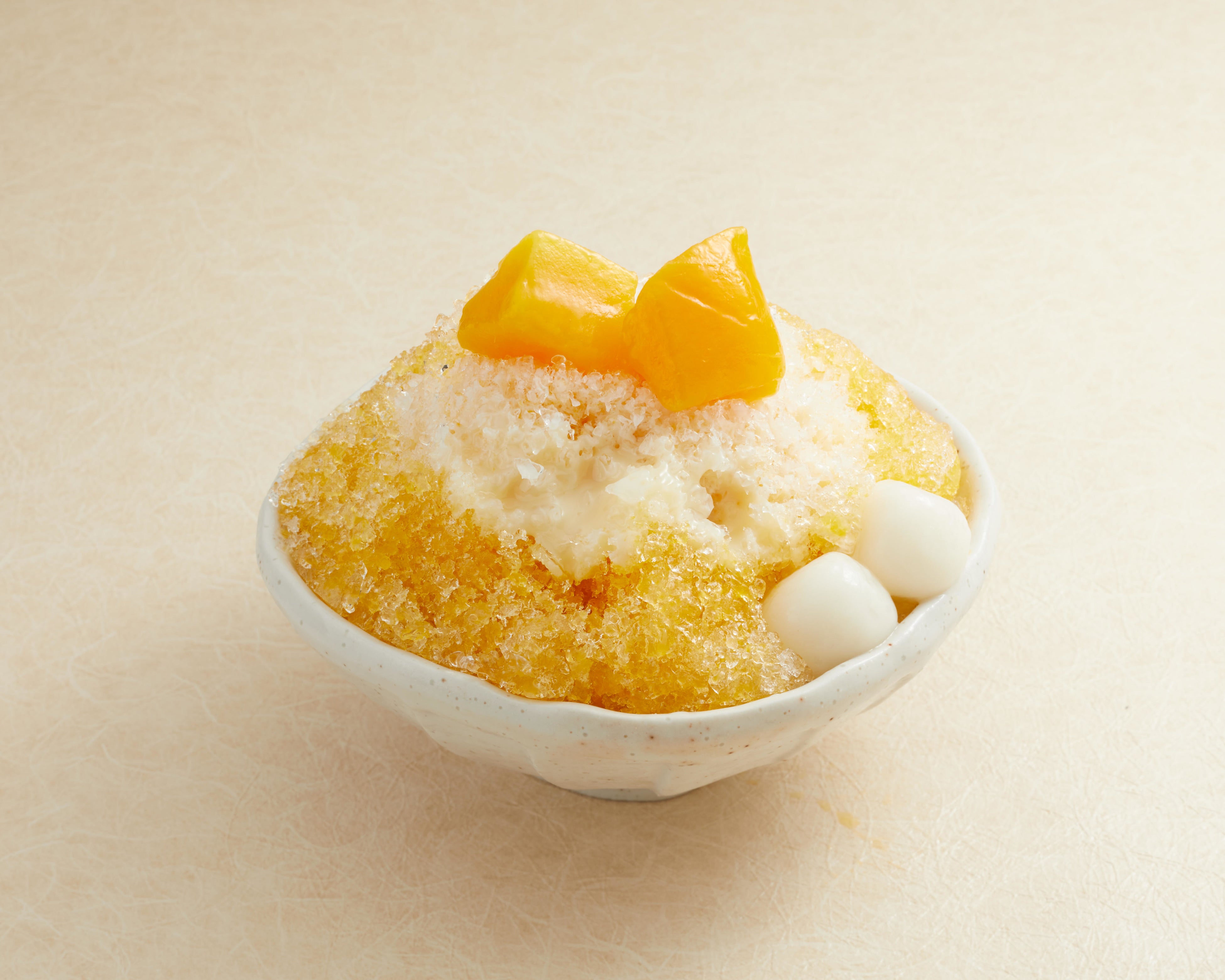 かき氷　マンゴーミルク　　４３８円