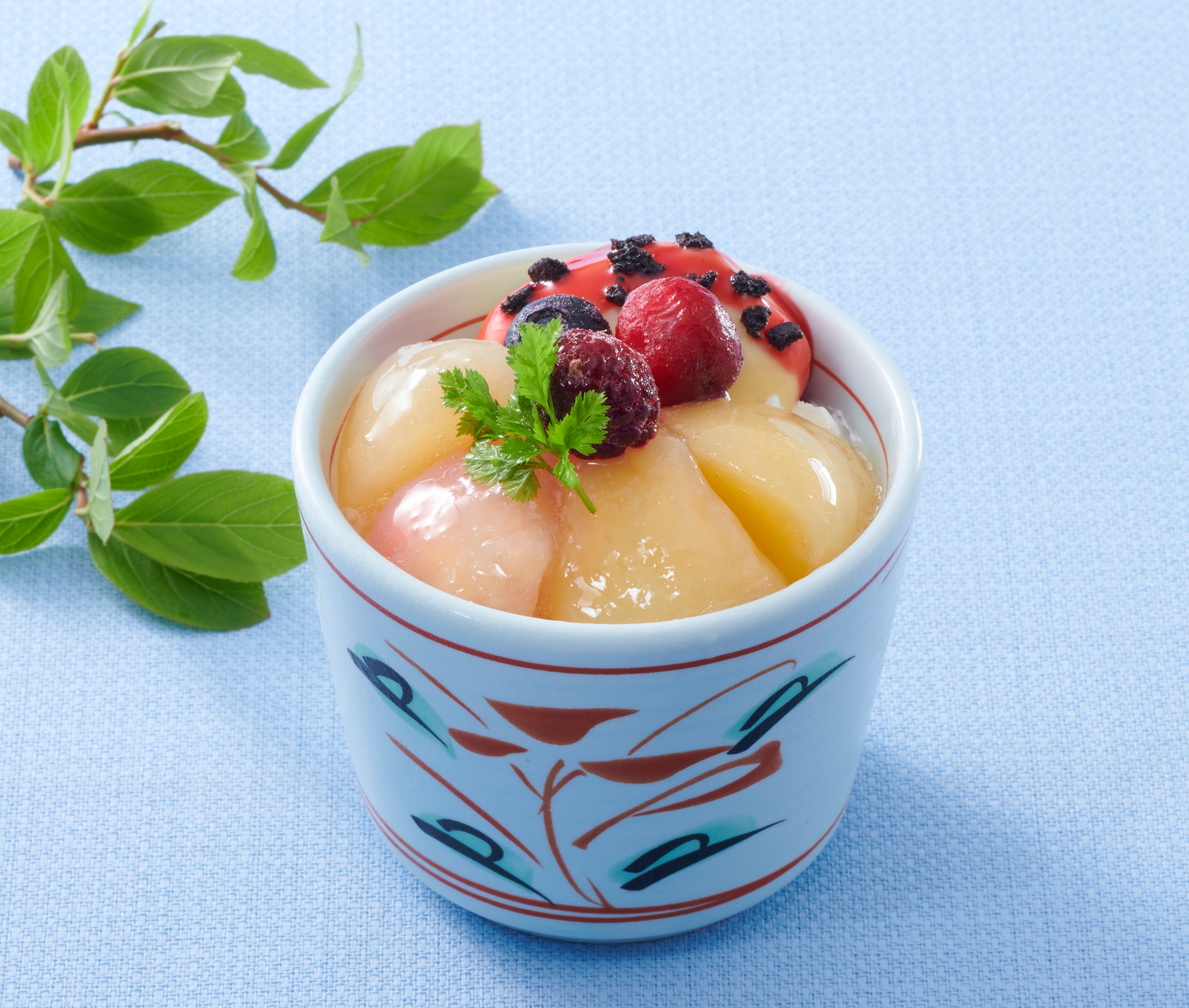 白桃のとろあまドルチェ　４３８円