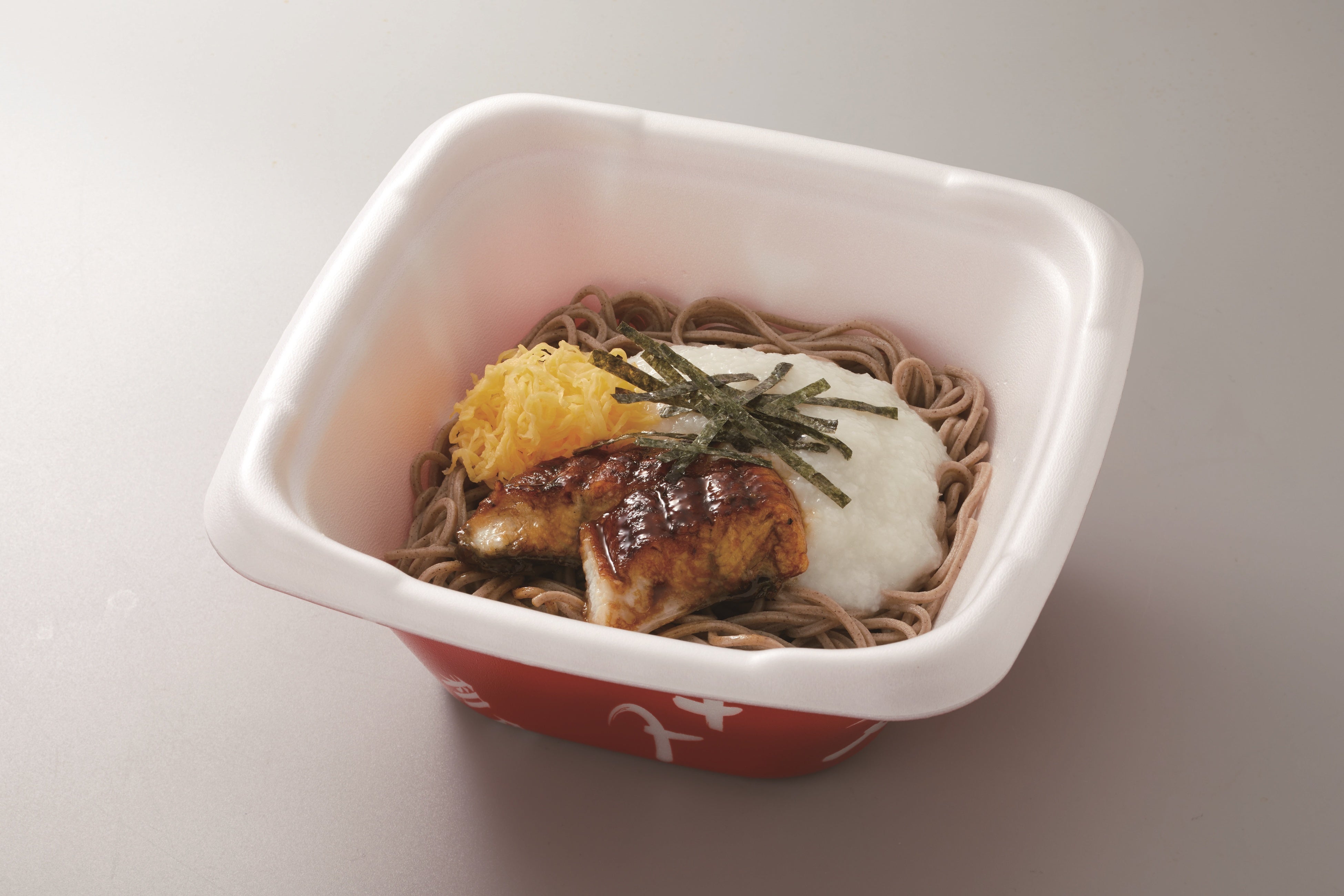 「うなとろそば」　  特別価格 ６４６円