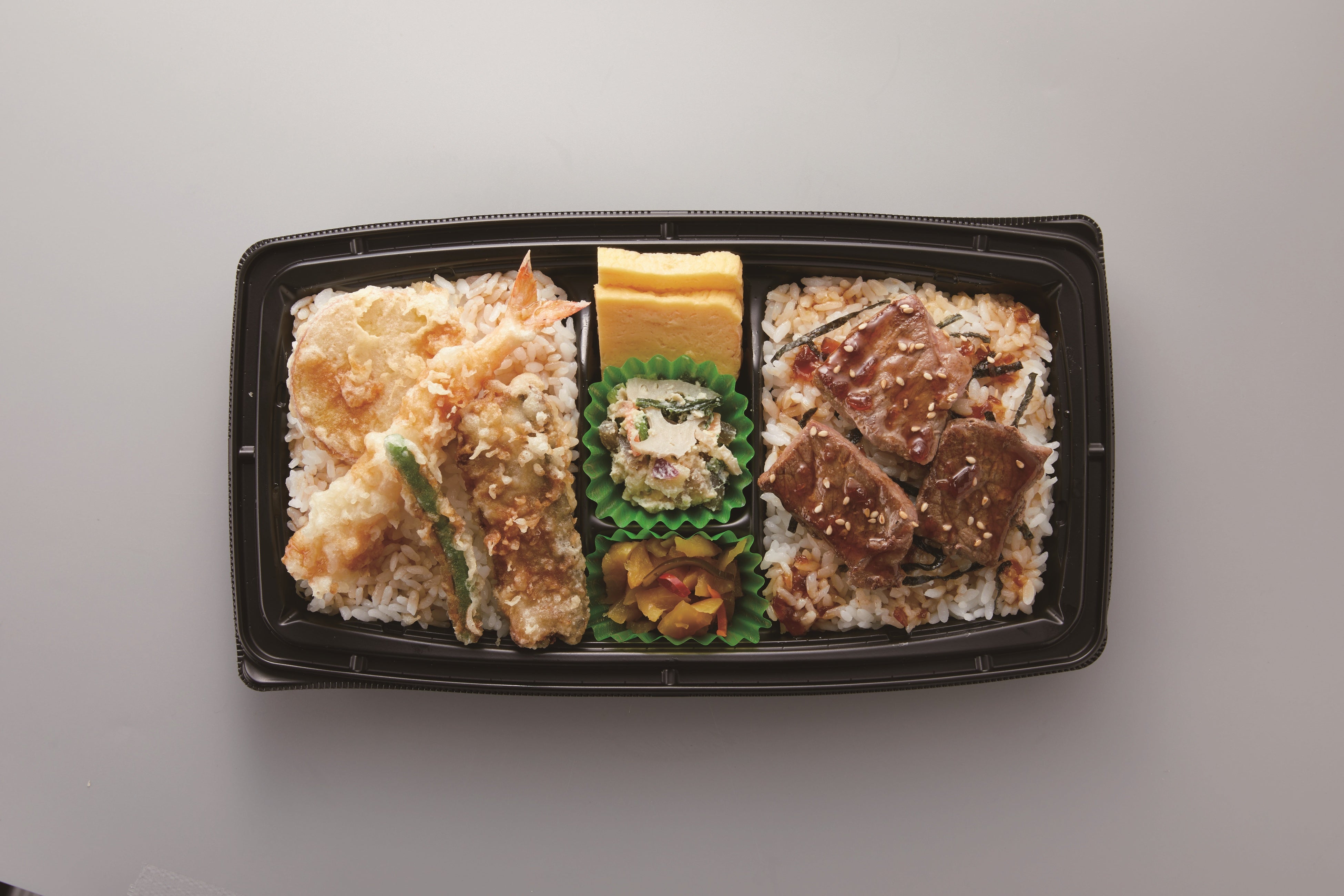 「秋のよくばりダブル丼」　     特別価格  ８６２円