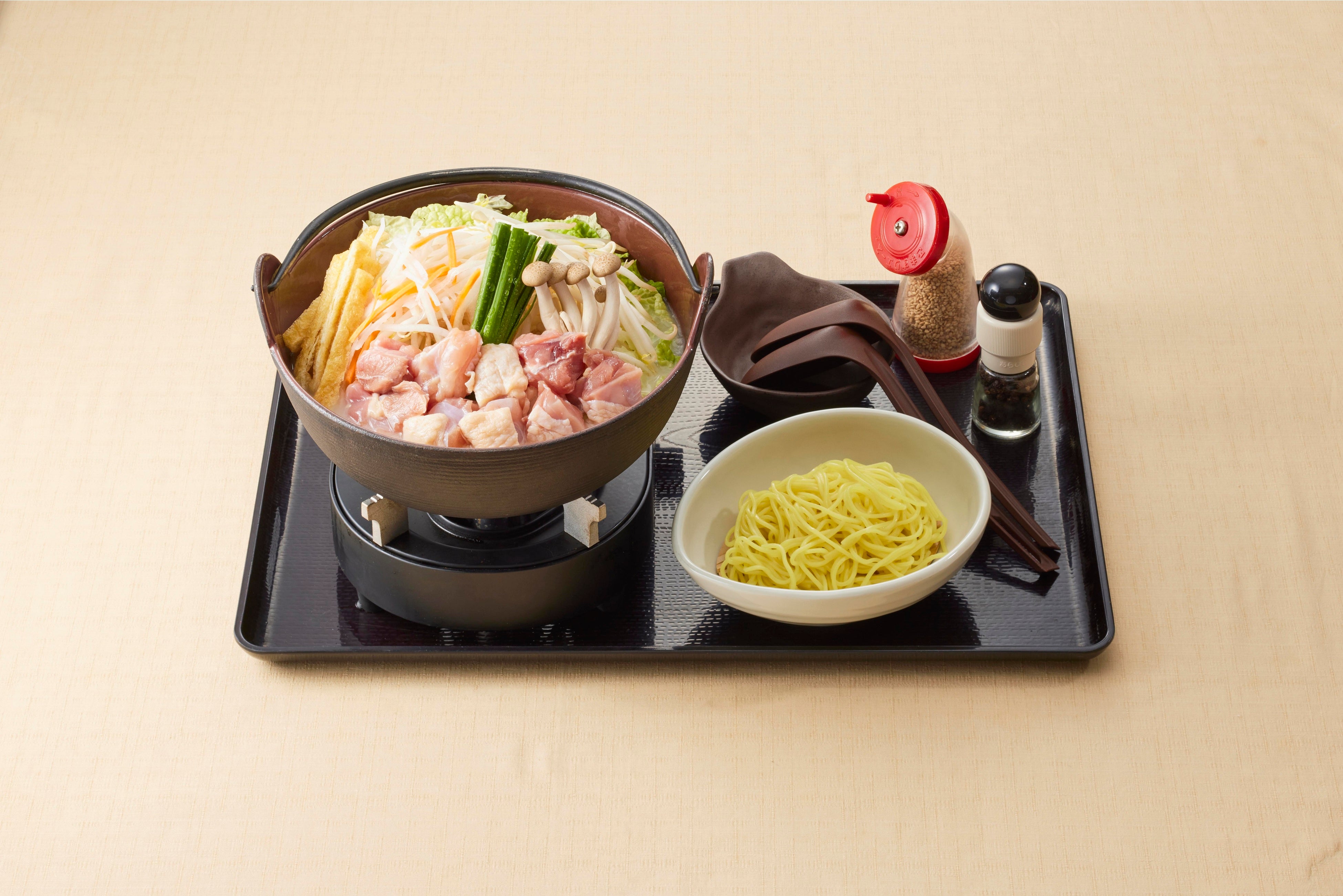 名古屋コーチン鍋　　　　　　　　　１,７９９円(税込　１,９７８円)