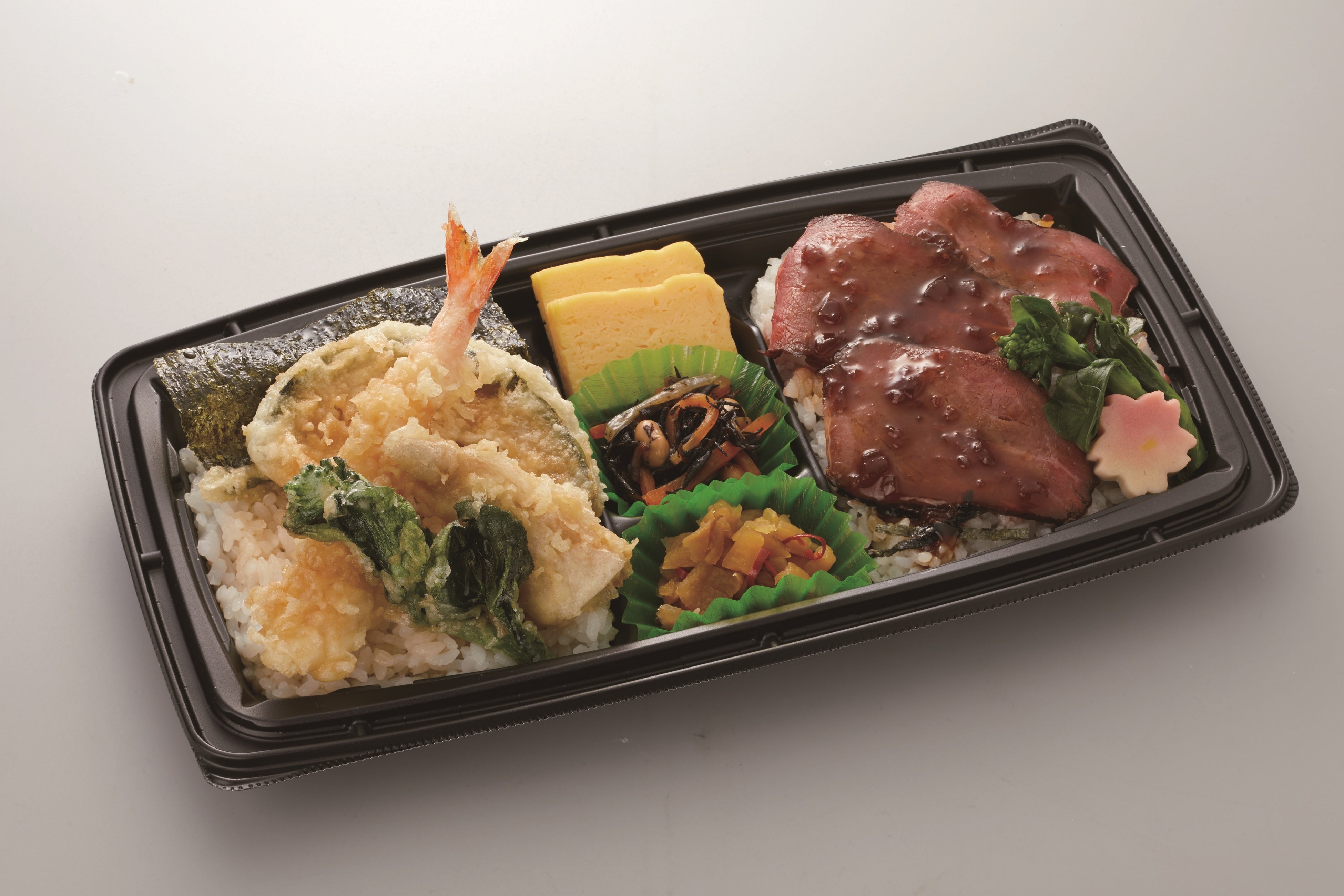 「春のよくばりダブル丼季節(天丼＆ローストビーフ丼)」　 ７５４円