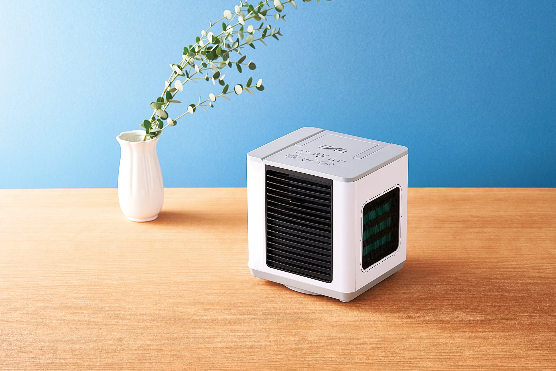 シリーズ史上最高の涼しさを実現 涼しさ持ち運べるパーソナルクーラー ここひえ 最新モデル発売 より涼しく より静かに 電気代はより安く パワーアップ ショップジャパンのプレスリリース シリーズ史上最高の涼しさを実現 涼しさ持ち運べるパーソナルクーラー ここひえ 最新モデル発売 より涼しく より静かに 電気代はより安く パワーアップ ショップジャパンのプレスリリース