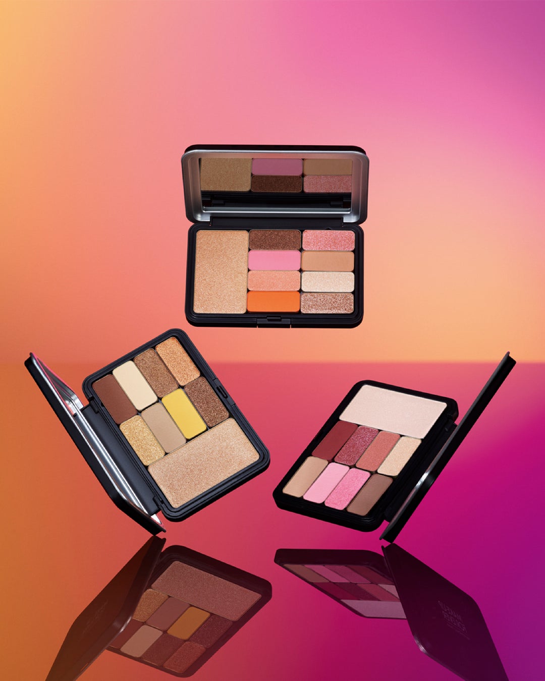 Make Up For Ever アーティスト性を解き放つ3種のカラーパレットが限定発売 Lvmhコスメティック株式会社のプレスリリース Make Up For Ever アーティスト性を解き放つ3種のカラーパレットが限定発売 Lvmhコスメティック株式会社のプレスリリース