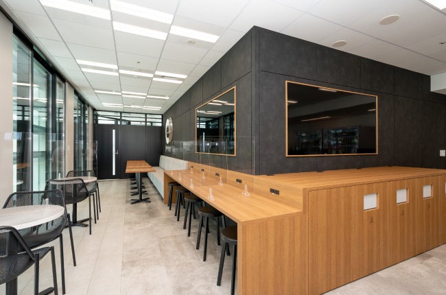 空港のラウンジをコンセプトにデザイン