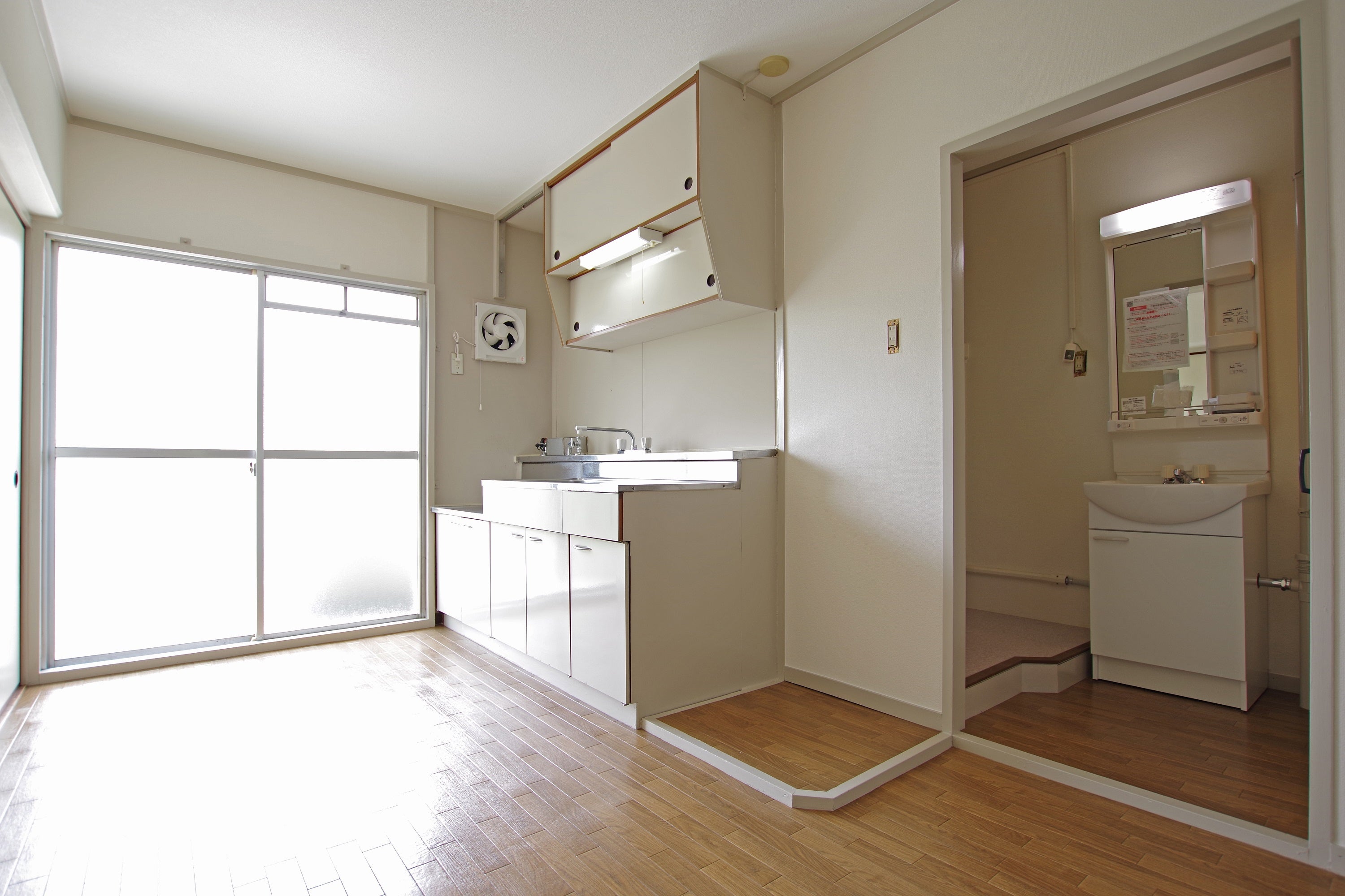 鴨谷台団地住戸内一例