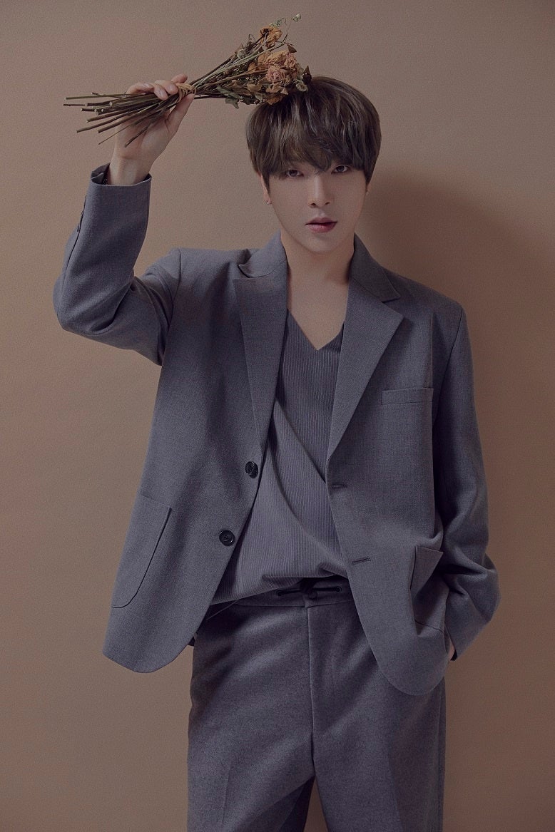 SUPERNOVA(超新星) のリーダー＆ボーカルのユナクからのクリスマス