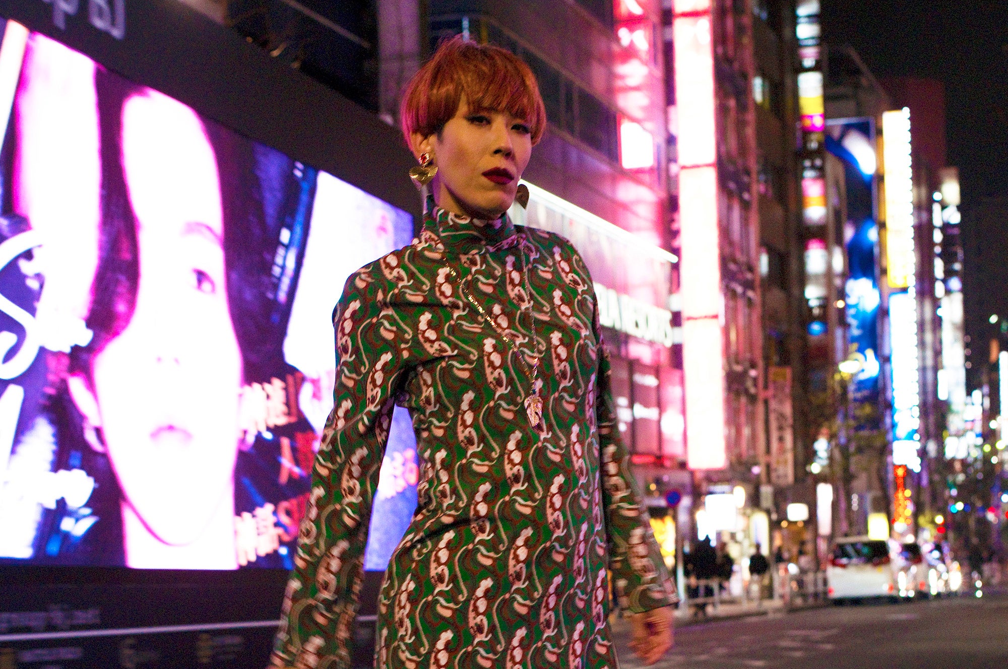 ギャランティーク和恵、夜の街を泳ぐ人々をテーマに描いた新曲が