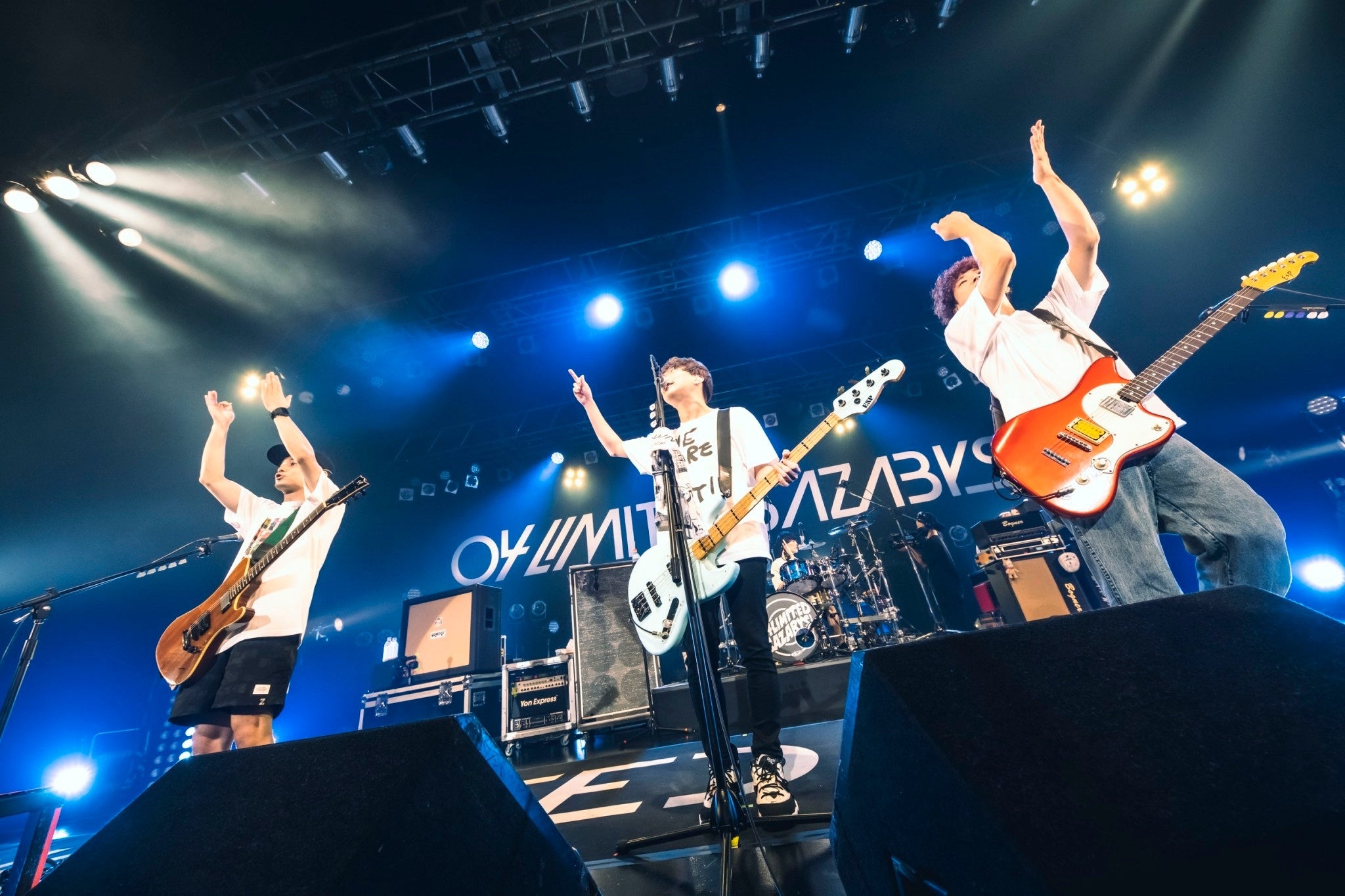 【激レア】04 Limited Sazabys サインライブ写真集　スタッフパス 19470-2578-